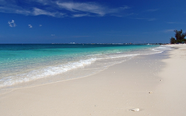 Seven Mile Beach - Grand Cayman